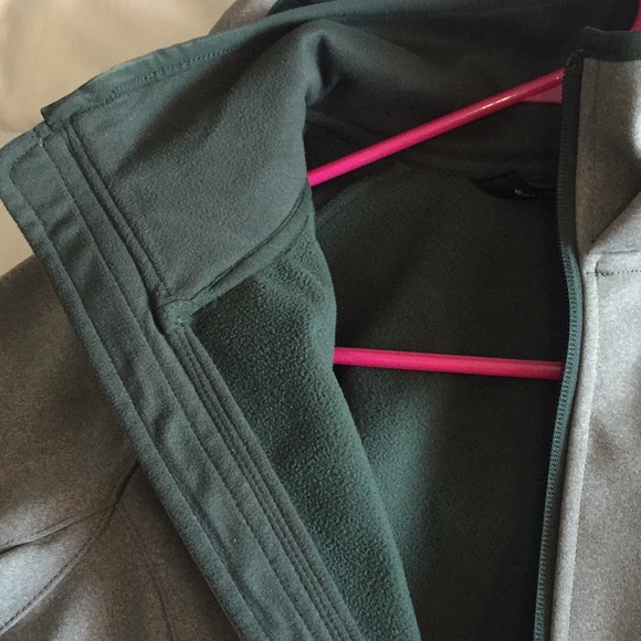 North Face Jacket - Picture 4 of 8